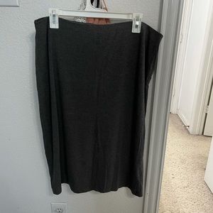 Women’s grey skirt!